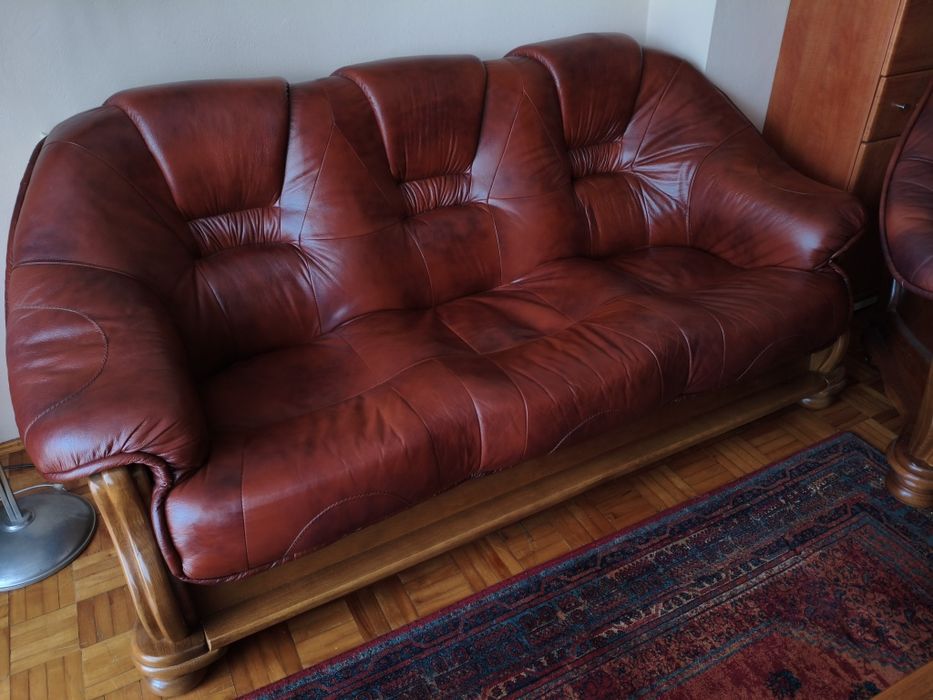 Sprzedam sofę że skóry