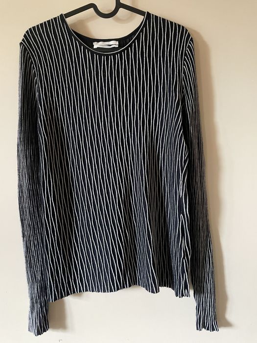 свитер Hugo Boss p.S оригинал шерсть 100%