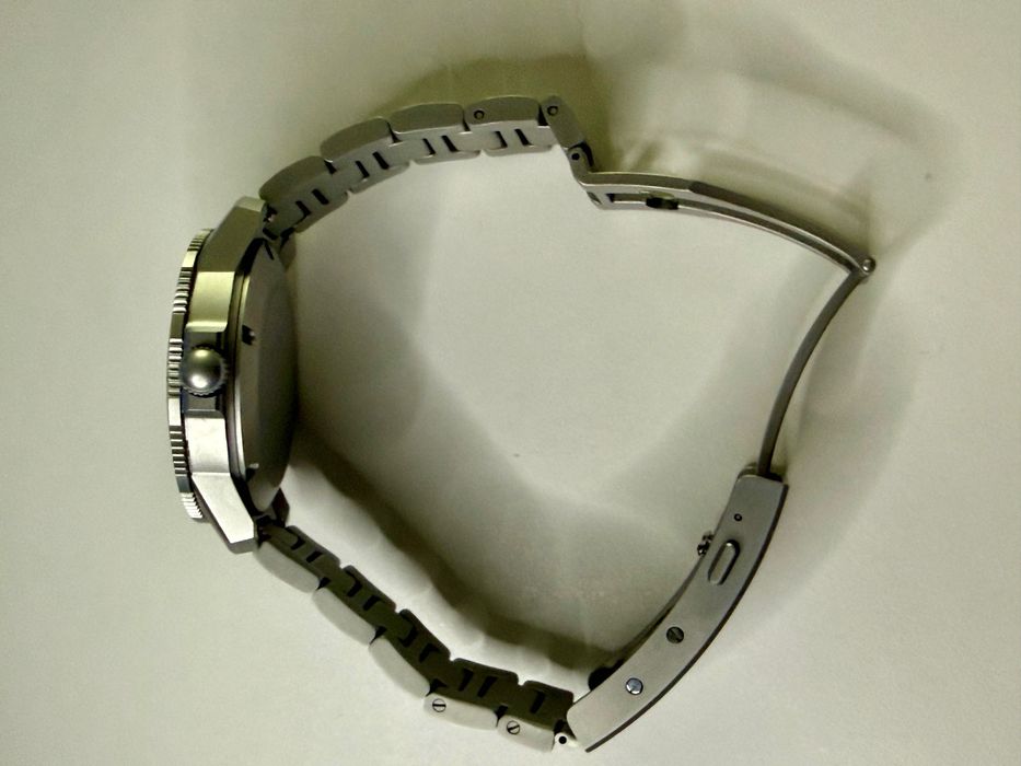 Englemaan Vanguard zegarek jak Sinn toolwatch