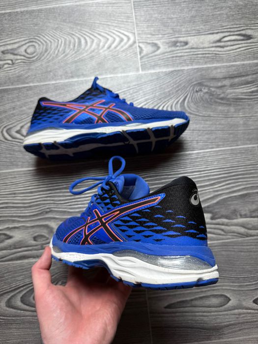 Кроссовки Asics Gel CUMULUS 19 размер 40,5 стелька 25,5