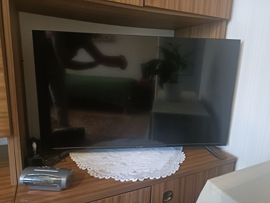 Telewizor 43 cale