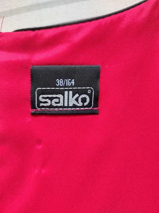 Malinowa sukienka Salko r.38 z długim rękawem