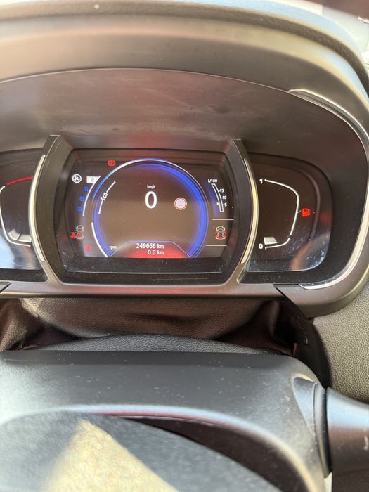 Renault Grand Scenic,mega ekonomiczny