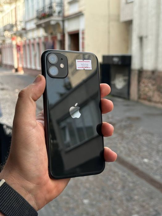 Apple iPhone 11 128gb Black Red Neverlock акум 100%