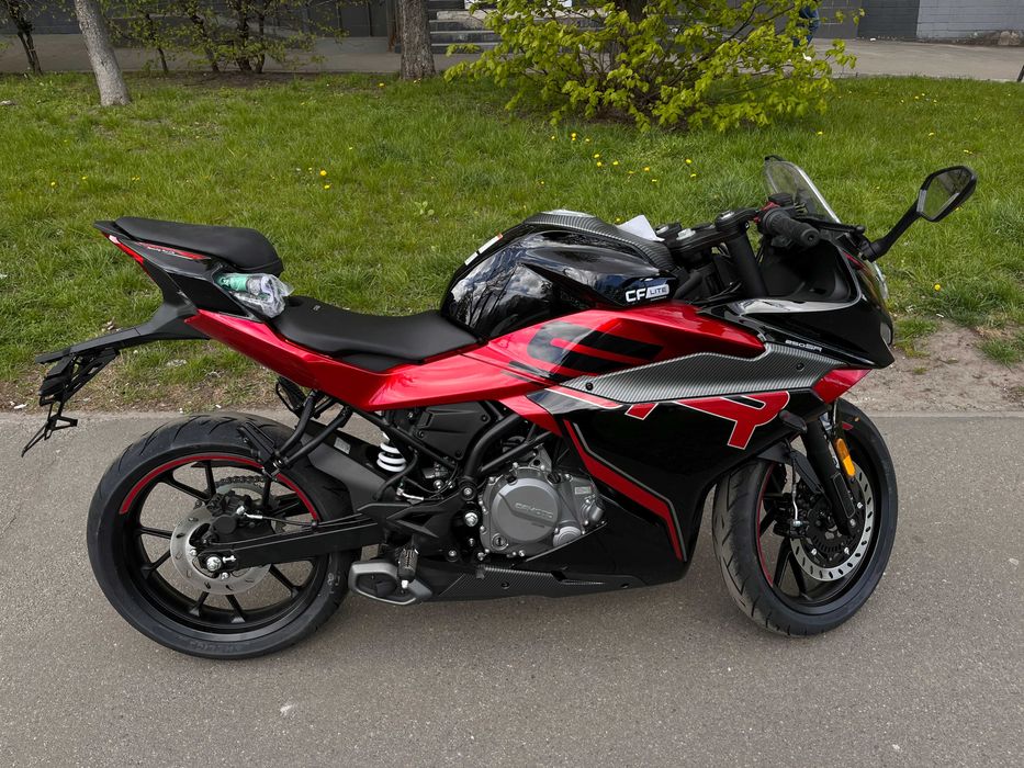 Мотоцикл CFMOTO 250SR LITE