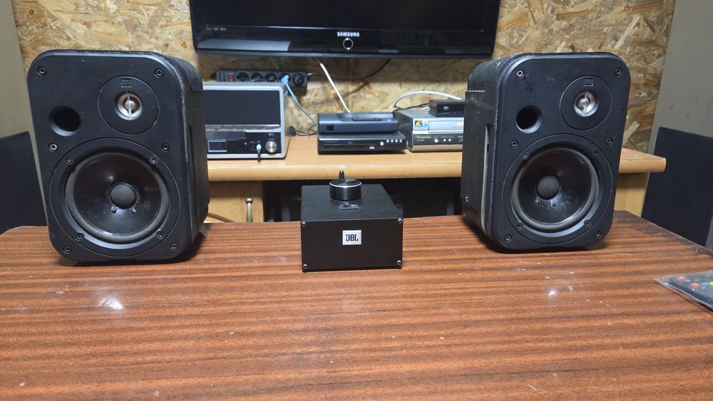 Підсилювач Bluetooth колонки JBL