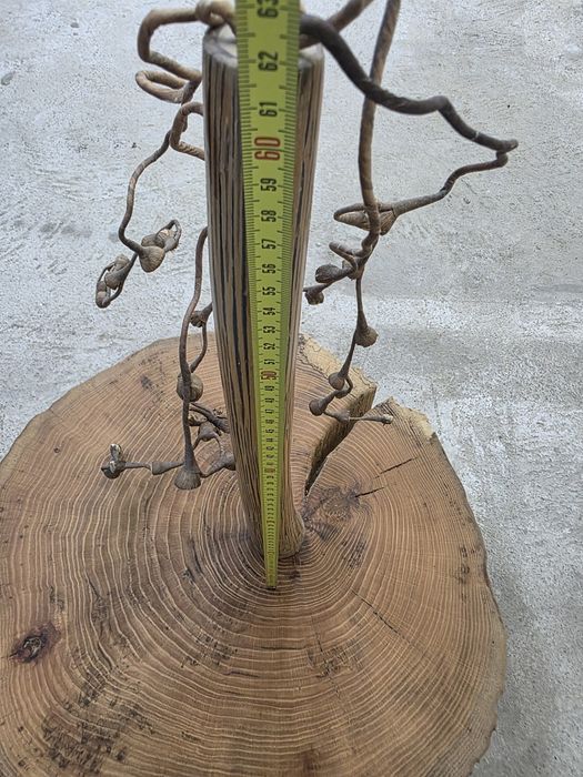 Jarra decorativa em madeira de artesanato