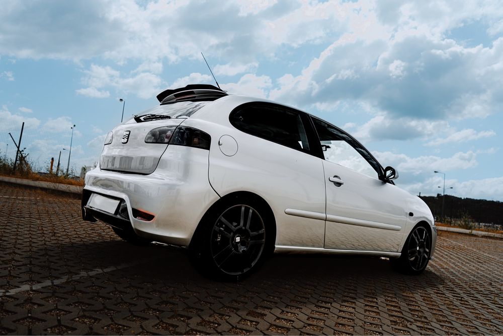 Seat Ibiza 6L PD130 Livrete 5 lugares Preço negociável