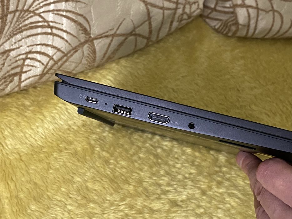 Lenovo ThinkPad E14 Gen2 i5-1135G7/8Gb/256Gb