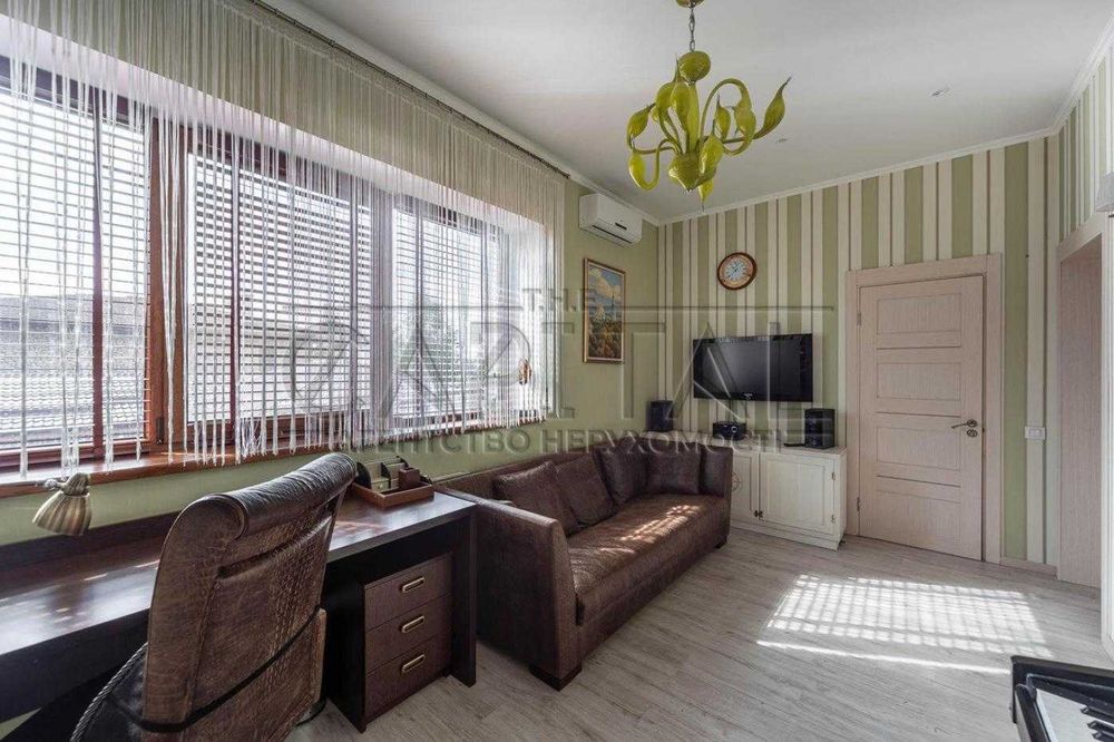 Оренда / Будинок/  Автономний / 232 м2 / Польова, Березівка /КМ Berezivka Village Club / Вілидж Клаб