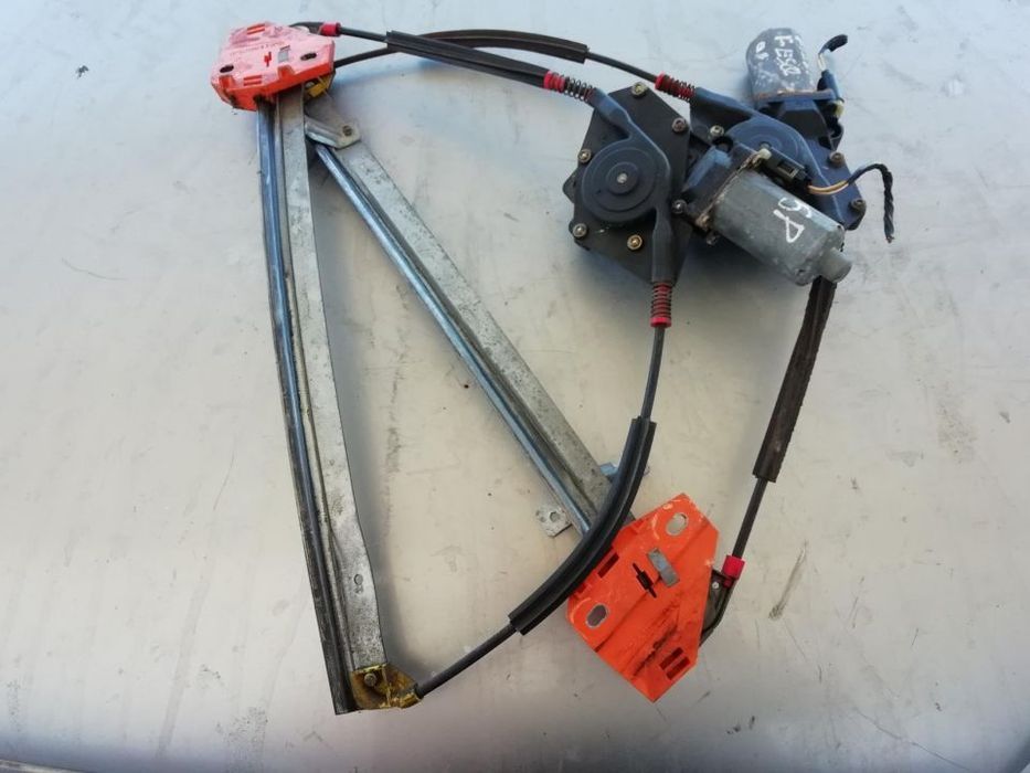 Elevador frente esq / drt - Ford Fiesta ( 1996 /2002)