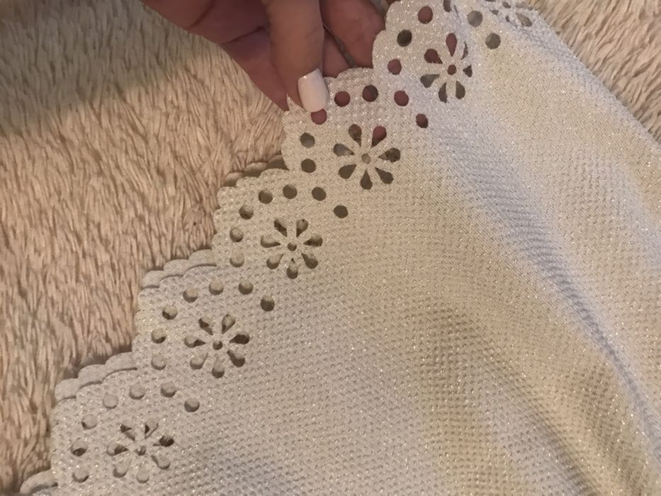 Нарядное платице