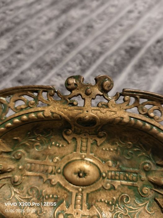 Antyczna misa z brązu lub mosiądzu Unikatowa