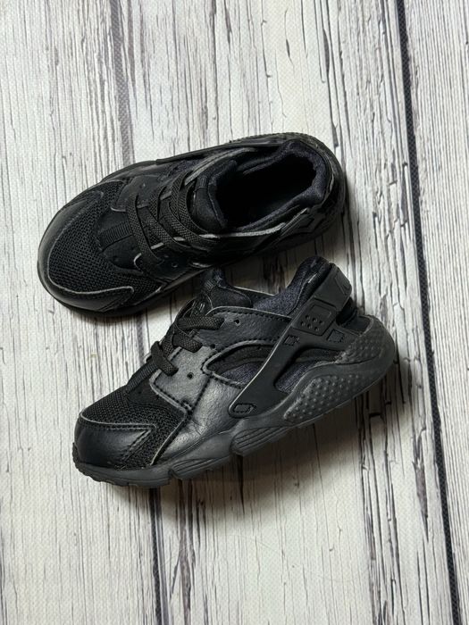 Nike huarache кроссовки оригинал 26 размер черные детские найк
