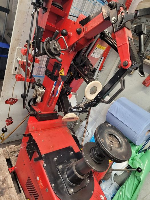 Montażownica do opon