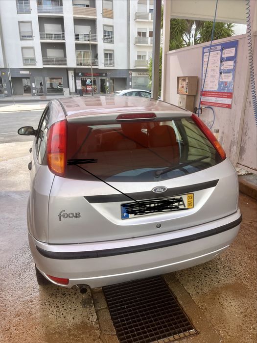 ford focus 1.4 gasolina