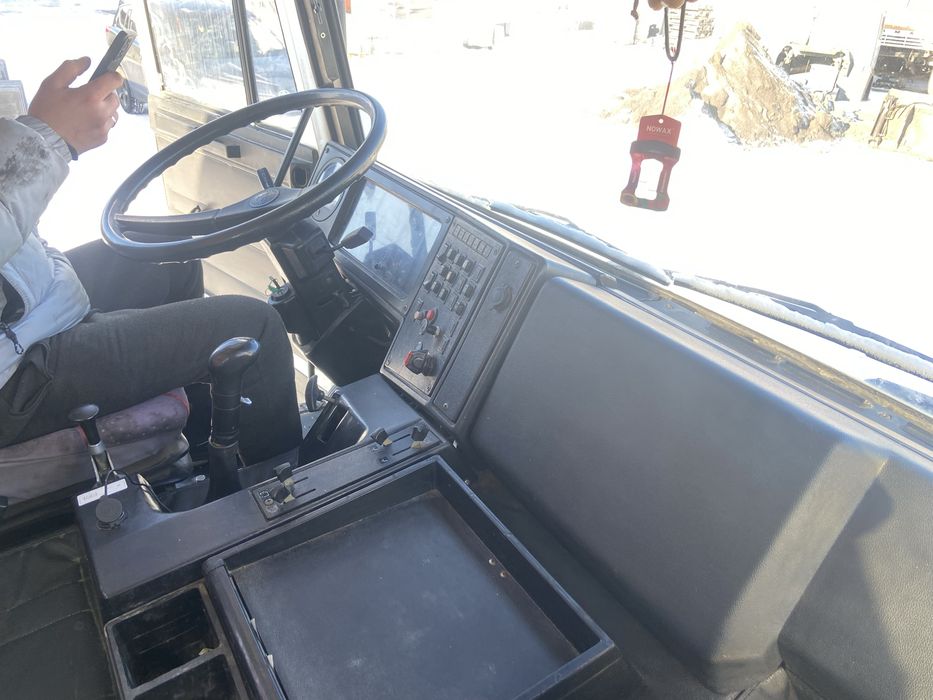 Маз самосвал 551605-271