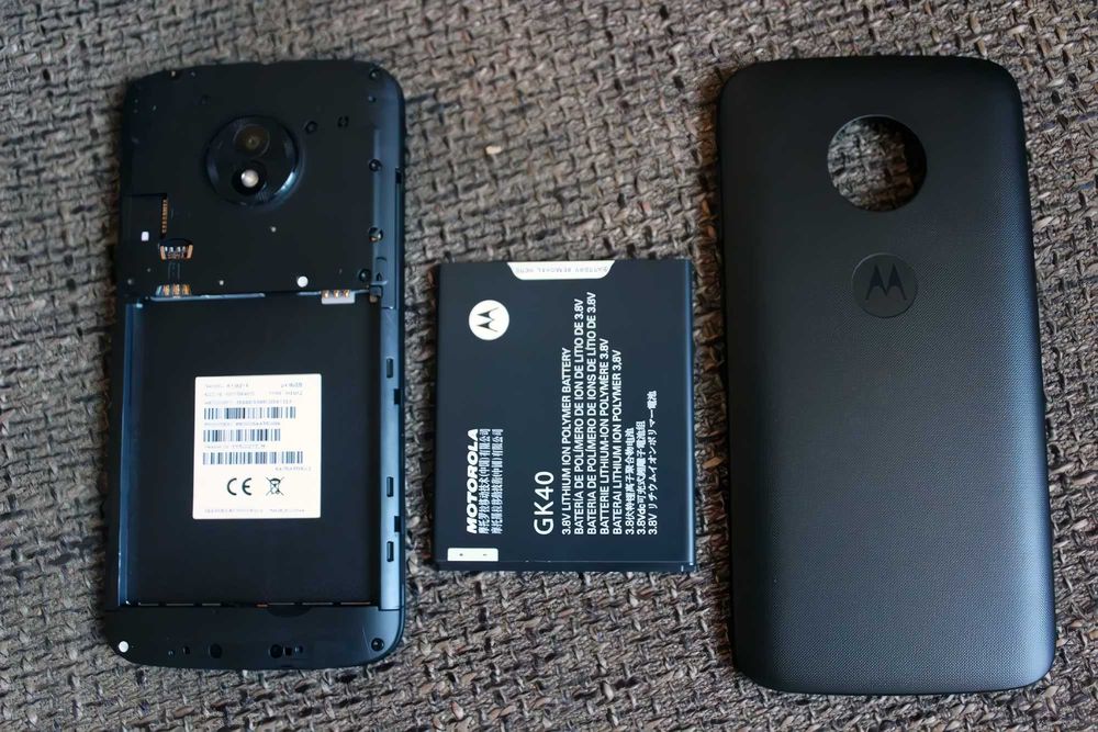Із США! - Новий! Якісний, компактний смартфон Motorola зі знімною батареєю!