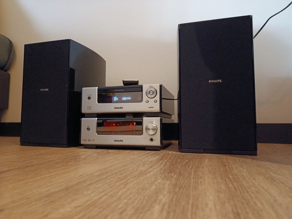 Продам Philips MCD909/12