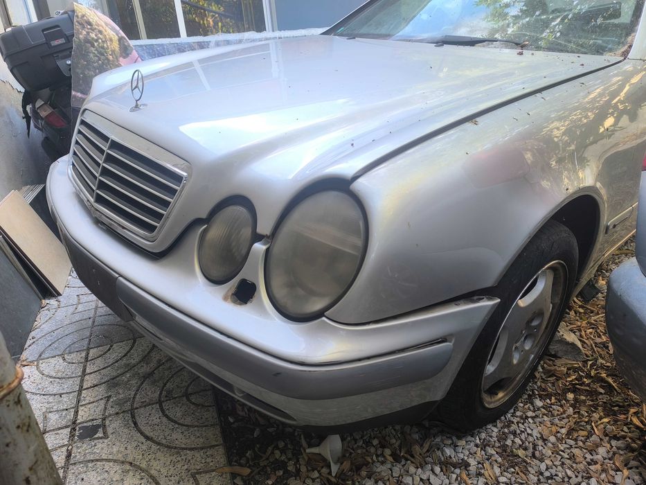 Mercedes w208 CLK 200 GPL compressor ,motor avariado, de 2000 192kv 210 mil km para peças ou arranjar — photo 2