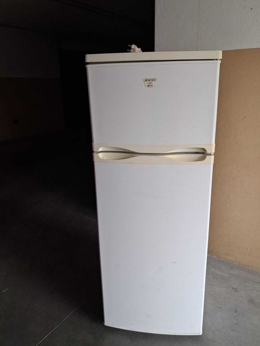 Frigorífico com congelador JOCEL
