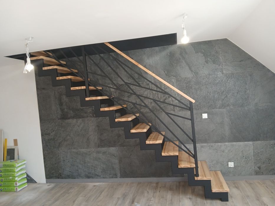 Schody Metalowe Drewniane Balustrady