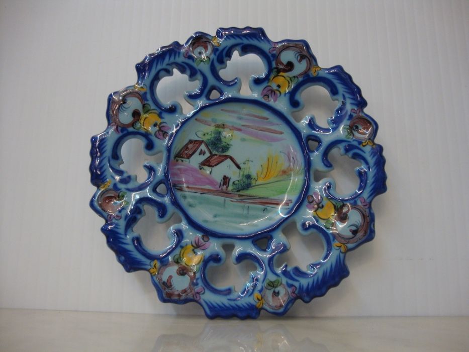 Prato fundo antigo em faiança do Ratinho