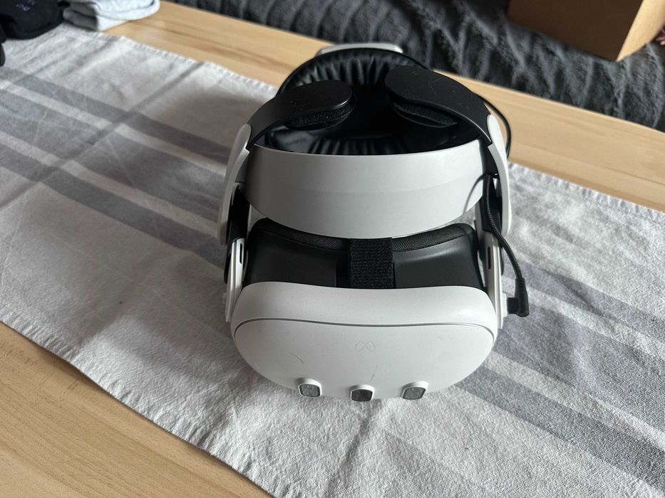 Meta Quest 3 128 + Bobo VR S3 Pro