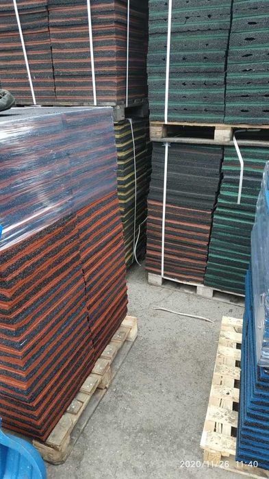 Резиновая плитка амортизирующая толщина 25 мм