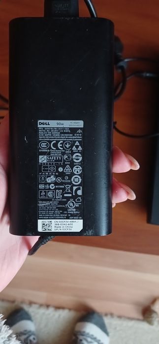 Ноутбук Dell Inspiron 15 у хорошому стані.