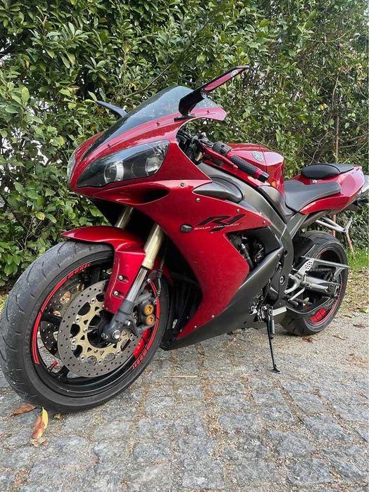 Yamaha R1