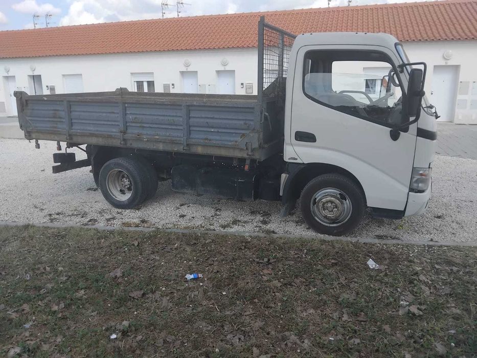 Toyota dyna basculante