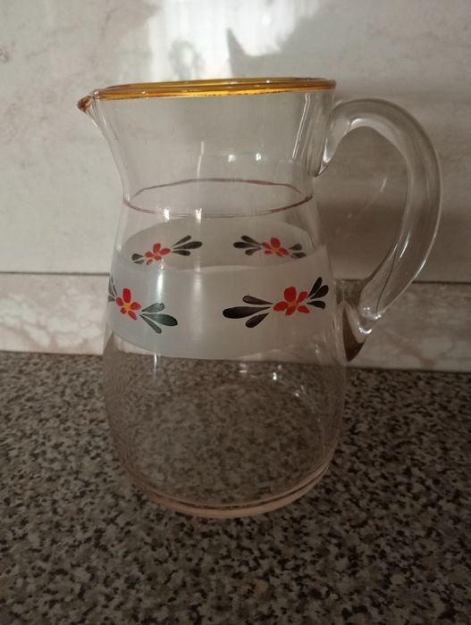 Canecas de vidro antigas