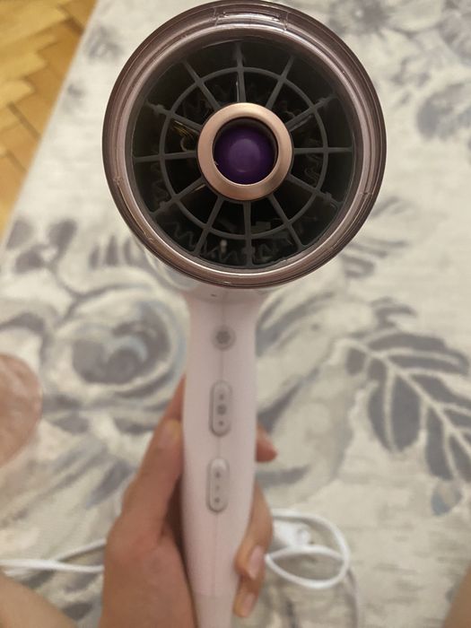 Фен Philips DryCare Prestige MoistureProtect HP8281/00
