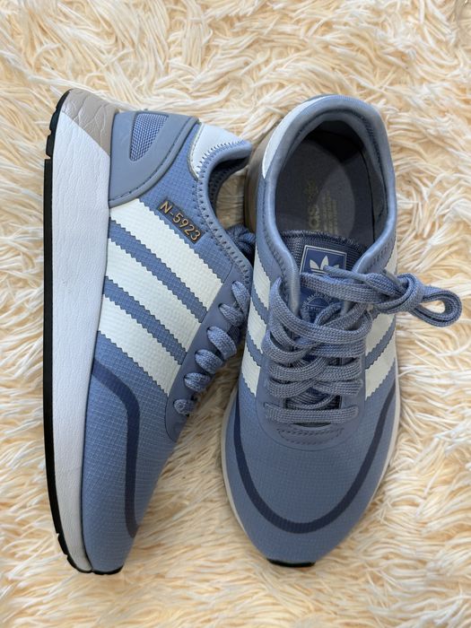 Adidas кросівки 37 р