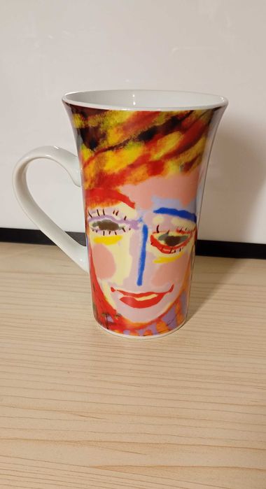 KubekUnikatDużyPorcelanHome&You/streetArt/LouiJover/NowyUszkodzon/0,5L
