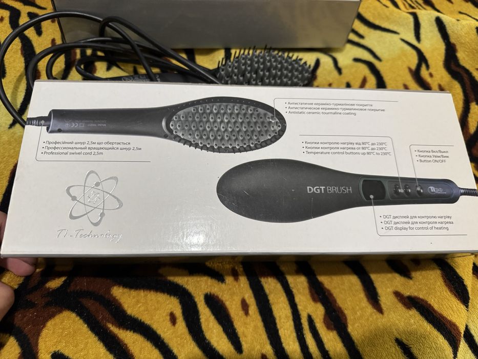 Термо-щітка для випрямляння волосся DGT Brush