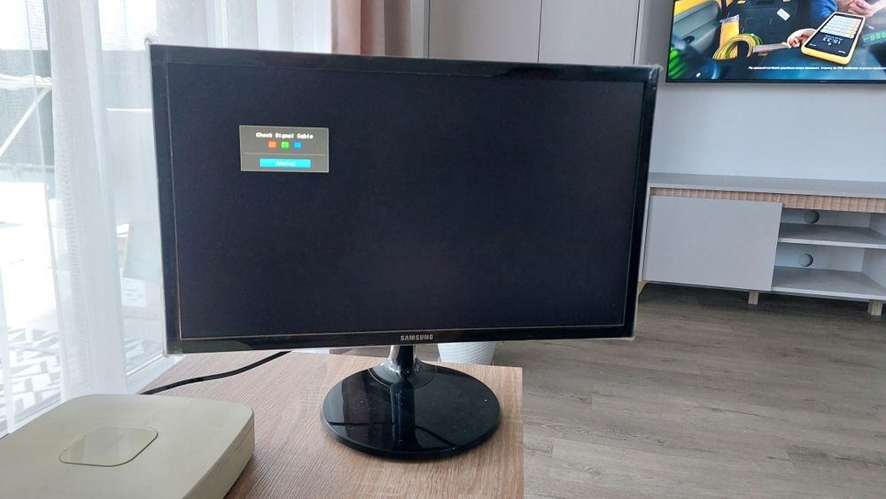 Монітор 22 Samsung s22f350FHI