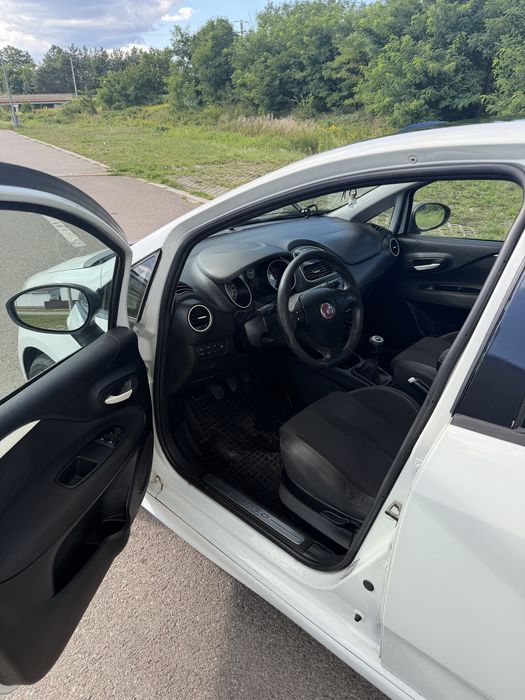 Fiat punto evo 1.4t lpg, 136km polecam