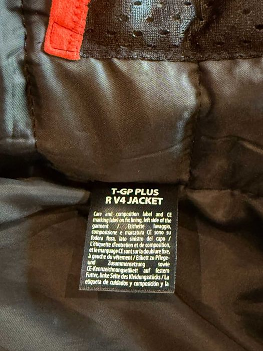 Casaco Alpinestars T-GP Plus R V4 c/ protetor de costas