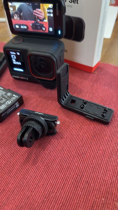 Insta360 Ace pro 2 + Acessorios