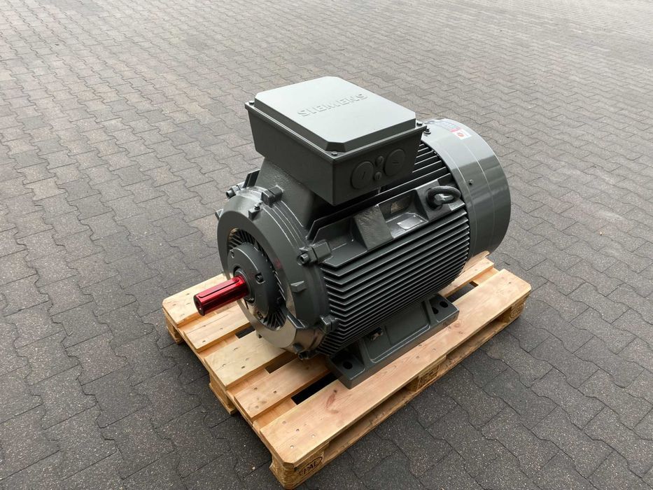silnik elektryczny 110kW 2982obr. 3fazowy SIEMENS