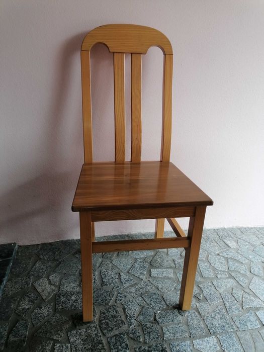 Mesa extensível com 4 cadeiras