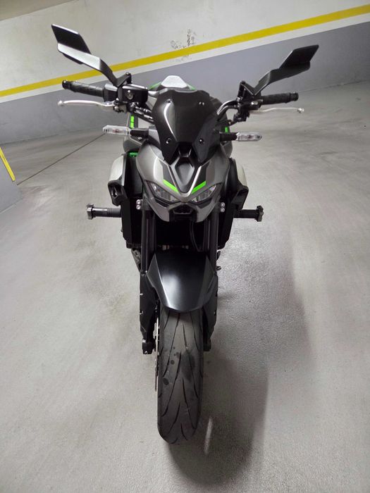 Kawasaki Z900 Performance, 2025, 7000km e garantia total da Kawasaki até 04/28