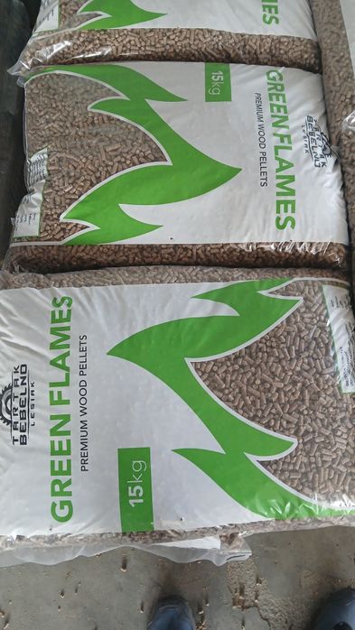 Pellet Green Flames Gold Flames Tartak Bebelno EnPlus A1 Transport