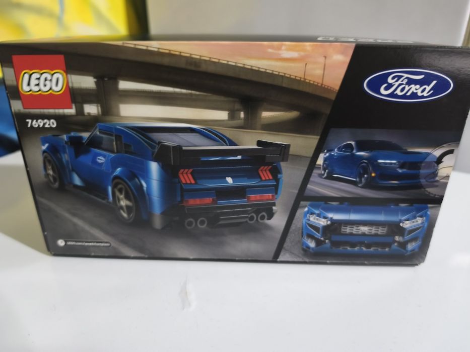 Lego carro Ford muito bonito