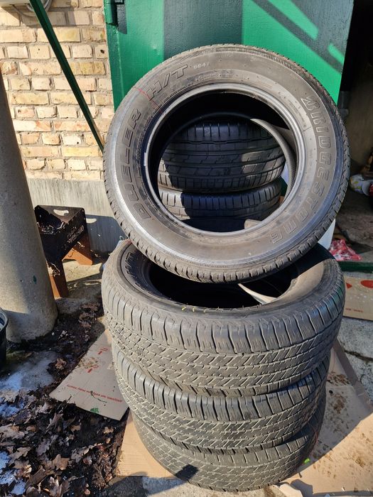 Bridgestone Dueller ht 684ii 265/60/R18