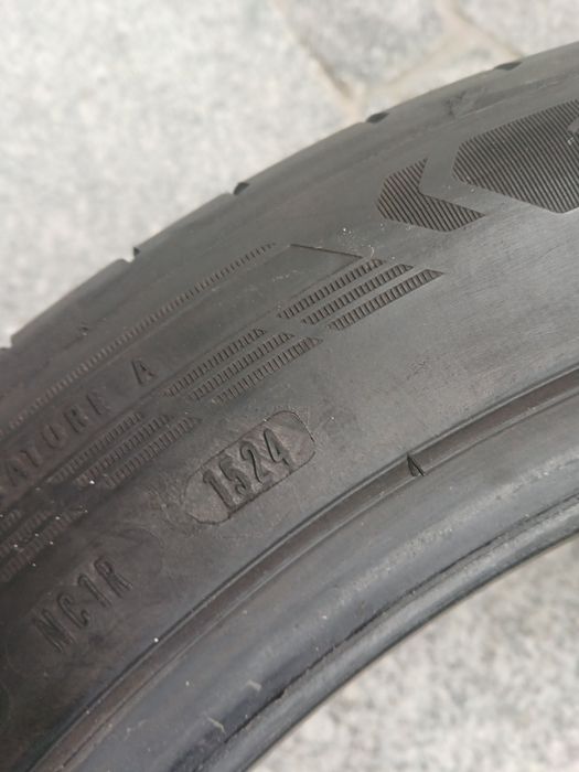 2 pneus 245 45 r18 Goodyear