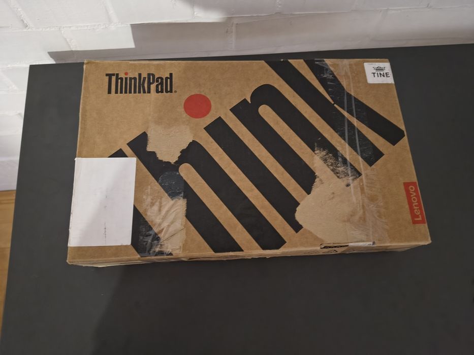 Lenovo Thinkpad x12 detachable gen 2 32gb ddr5 i5 ultra 134u