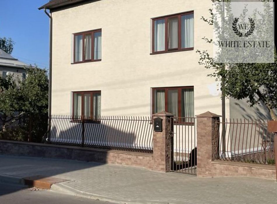 Продаж будинку район Дружба